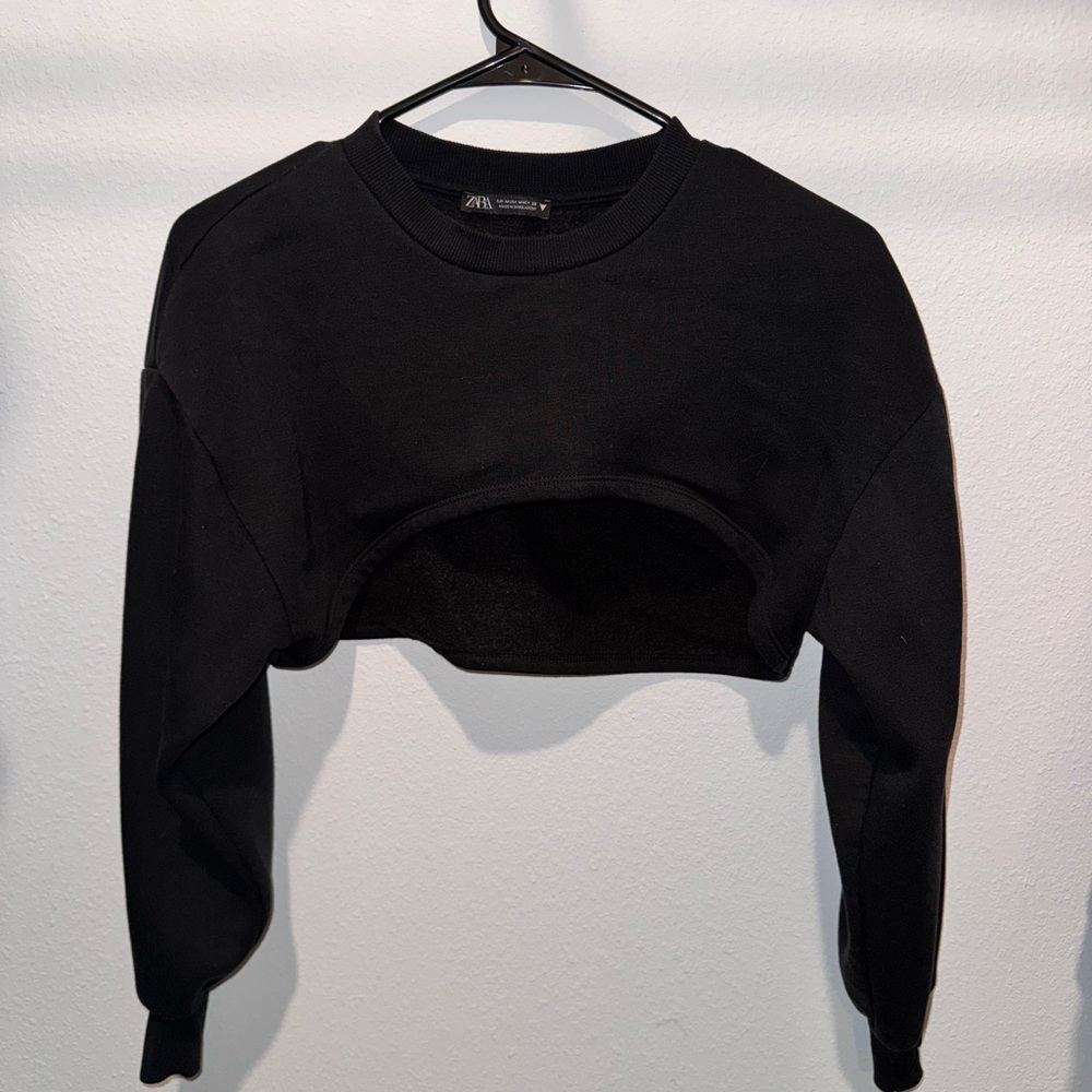 Black Cropped Sweatshirt